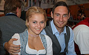 Markus Ziereis mit Freundin beim Wiesn Besuch des TSV 1860 München im Hacker-Festzelt (©Foto: Martin Schmitz)